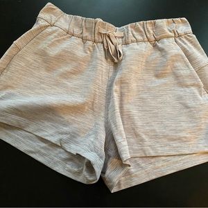 Lululemon on the fly short